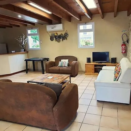 Grande Capacité 15 Personnes Villa